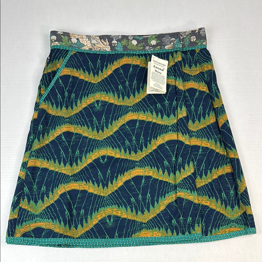Zand Amsterdam Arena Ibiza Women’s Wrap Skirt One Size Reversible Snap Enclosure